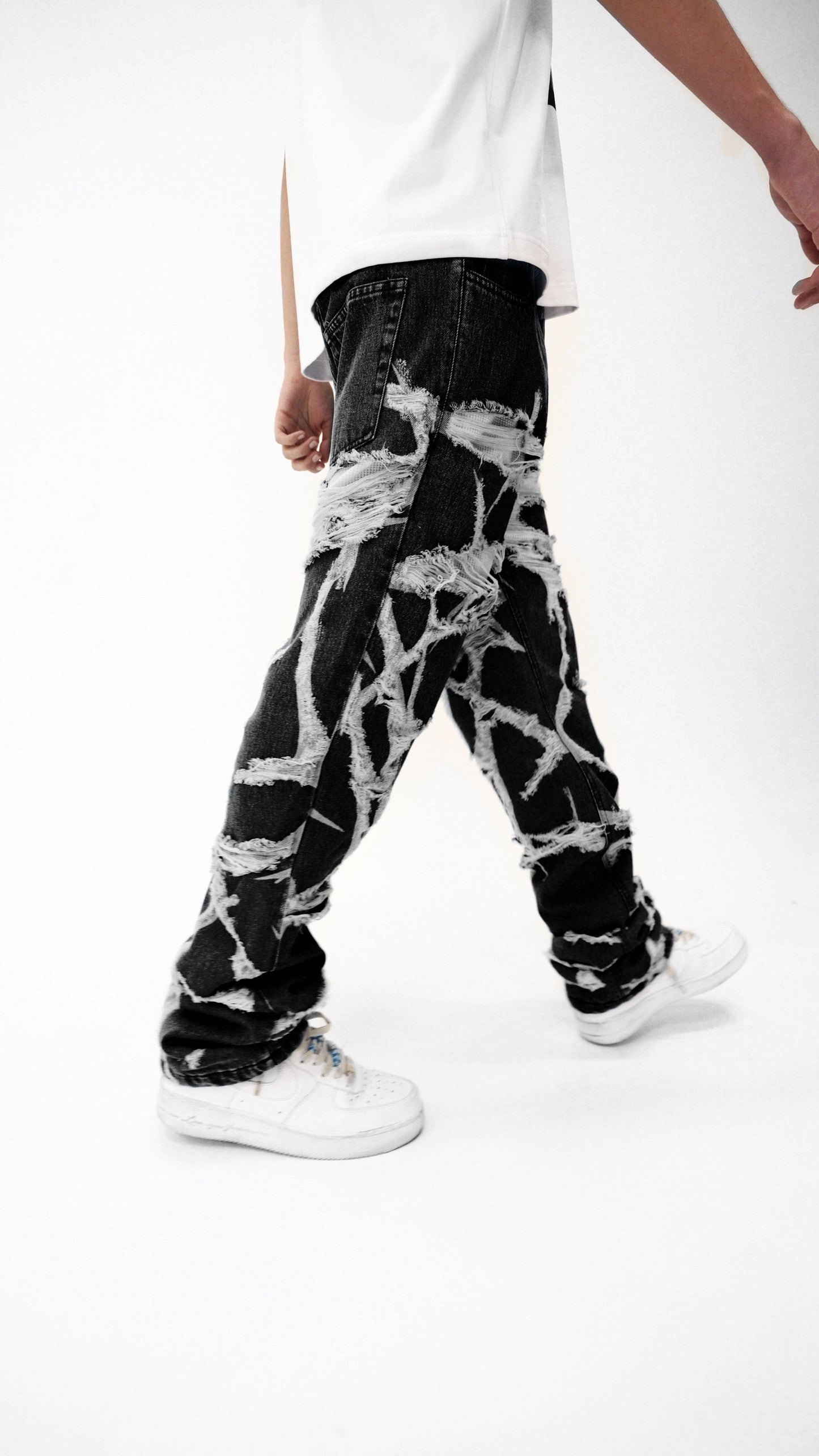 Season 1® "Thorn" Denim Pants in Black